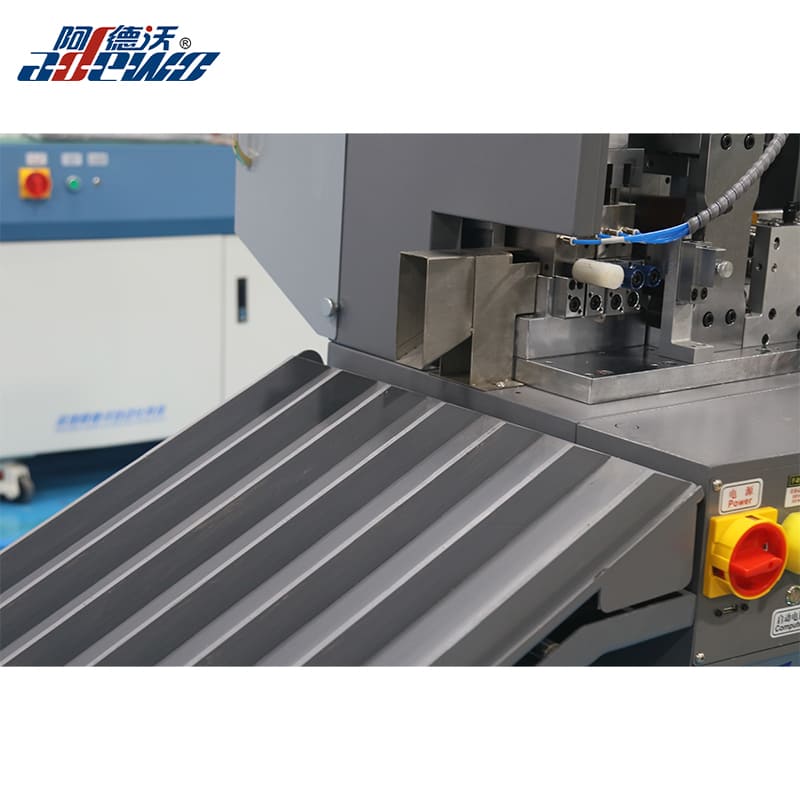 Stripping Tool Auto Cutting Machine